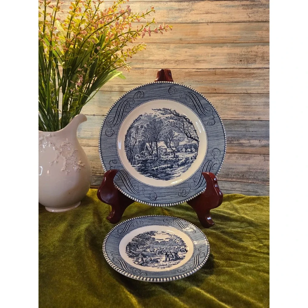😎Royal China Currier‎ & Ives Blue White Ironstone Dinner Plate Bread Plate Set